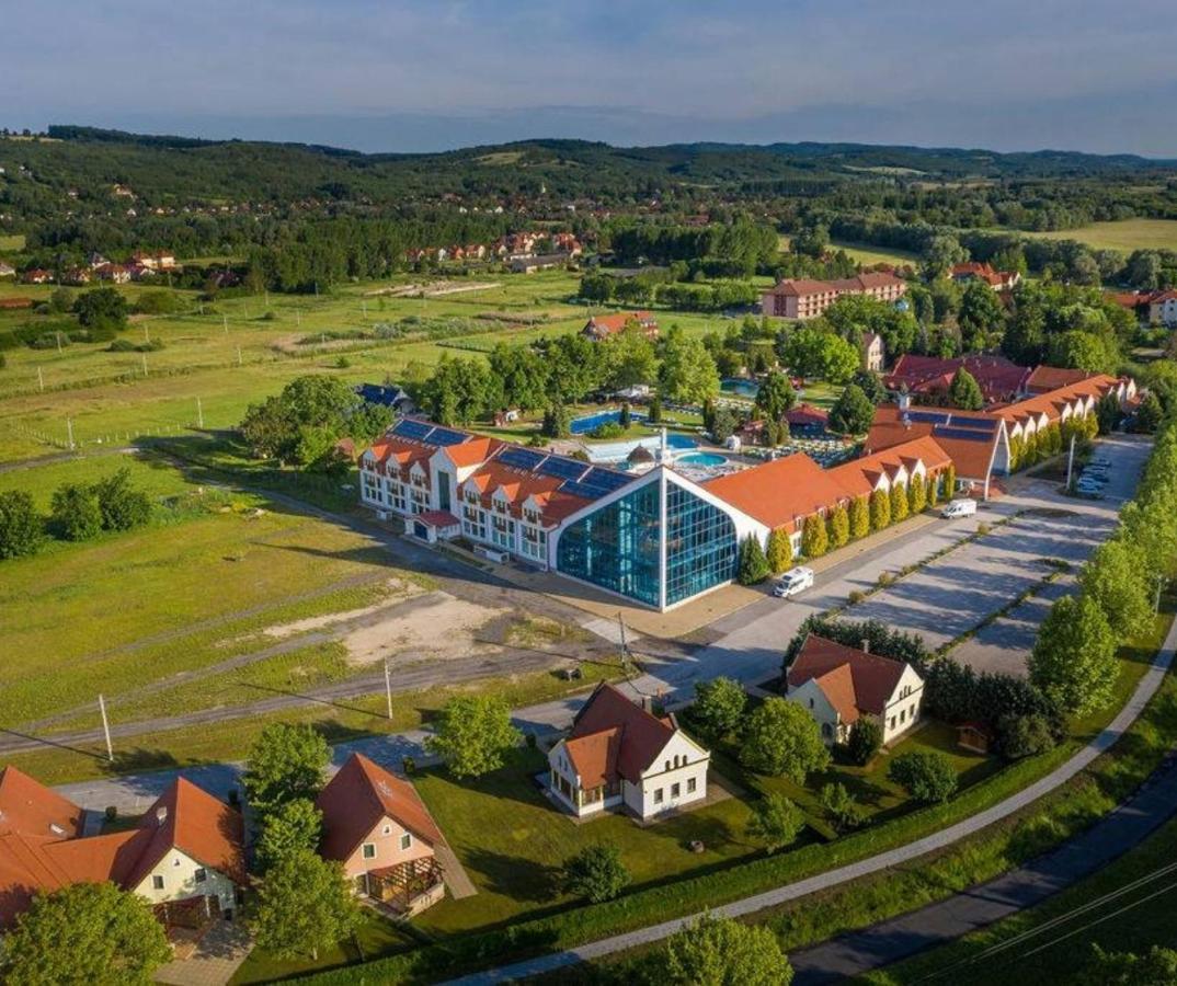 Apartamento Szerencsemák Panzió Kehidakustány Exterior foto